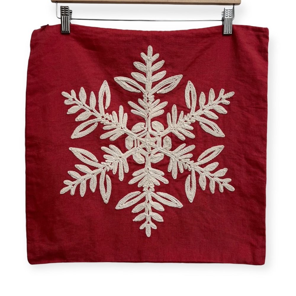 Garnet Hill Linen Cotton Snowflake Embroidered Pillow Sham